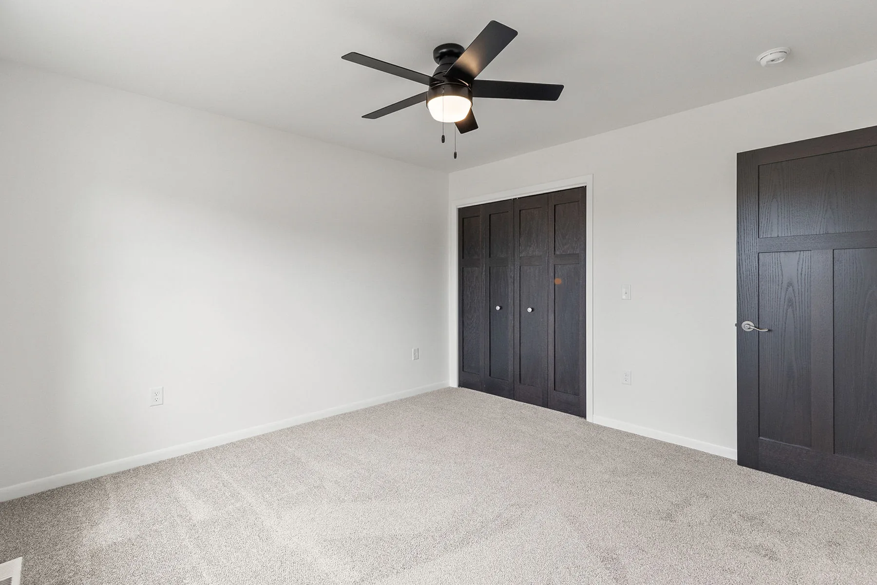 Norah — interior